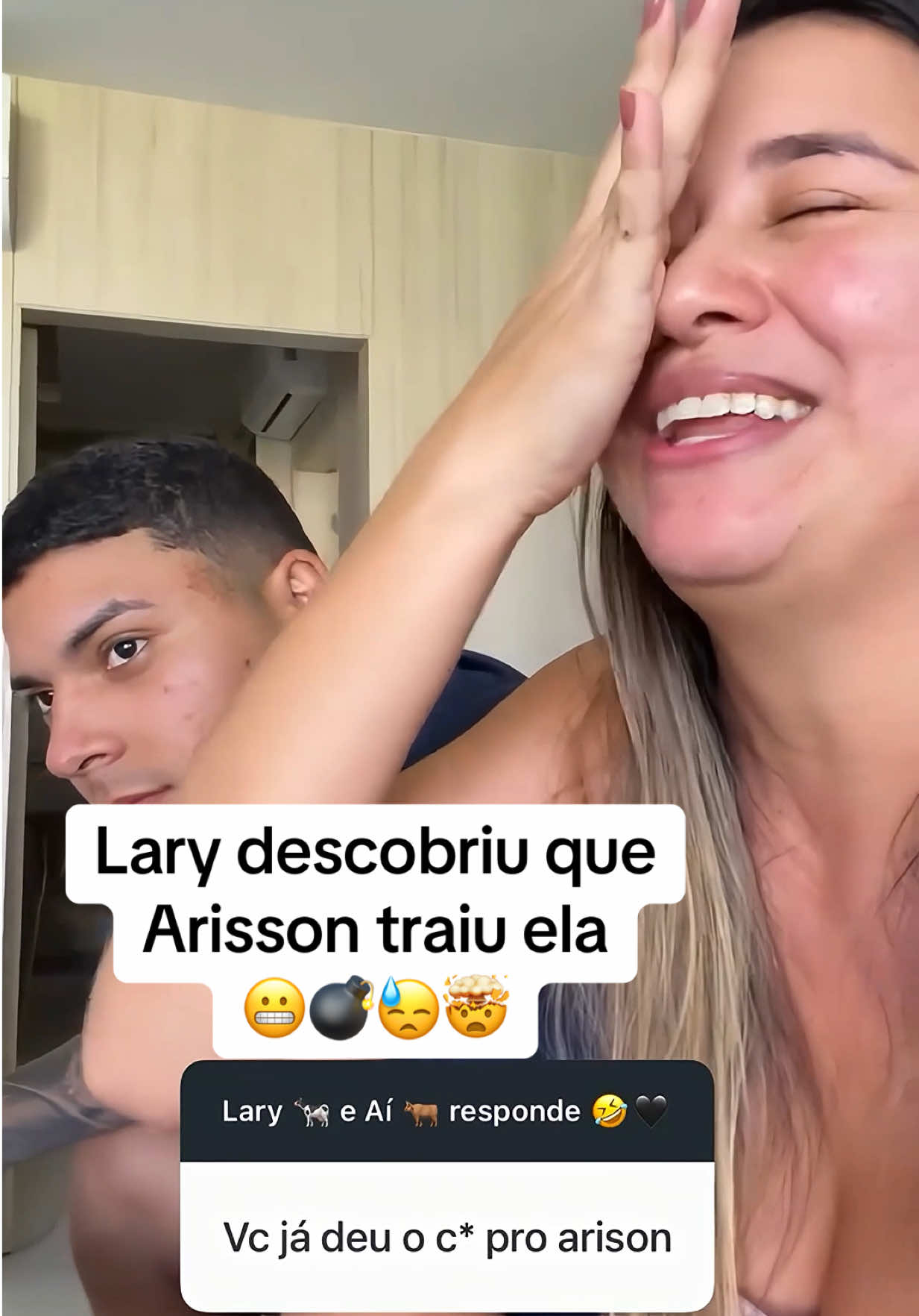 @laryiingrid01