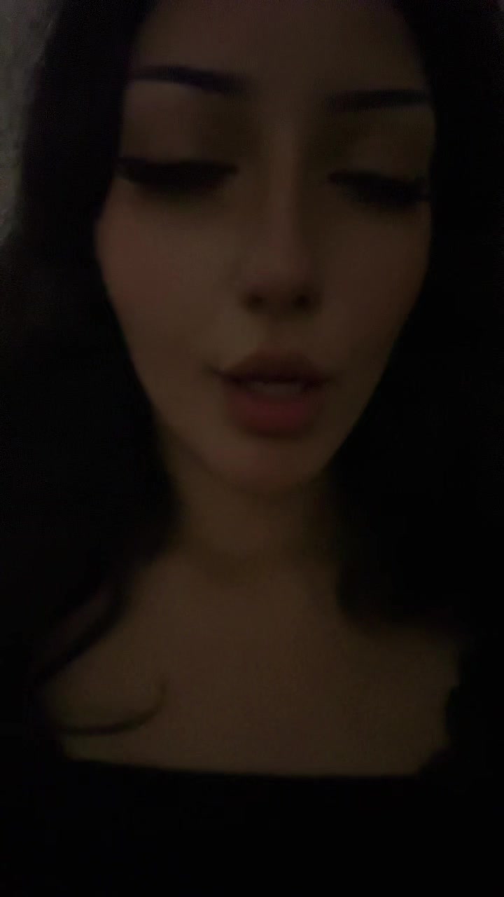 @✱