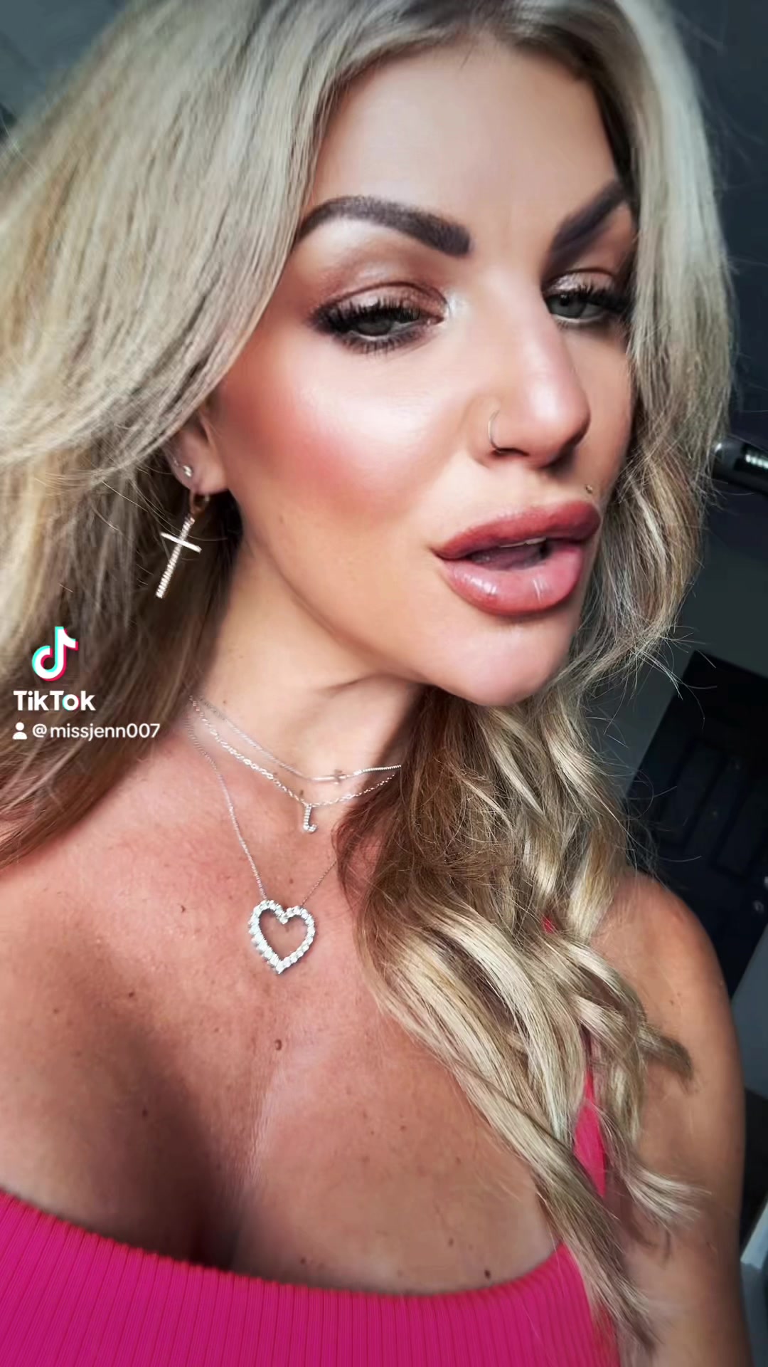 @JENN💋