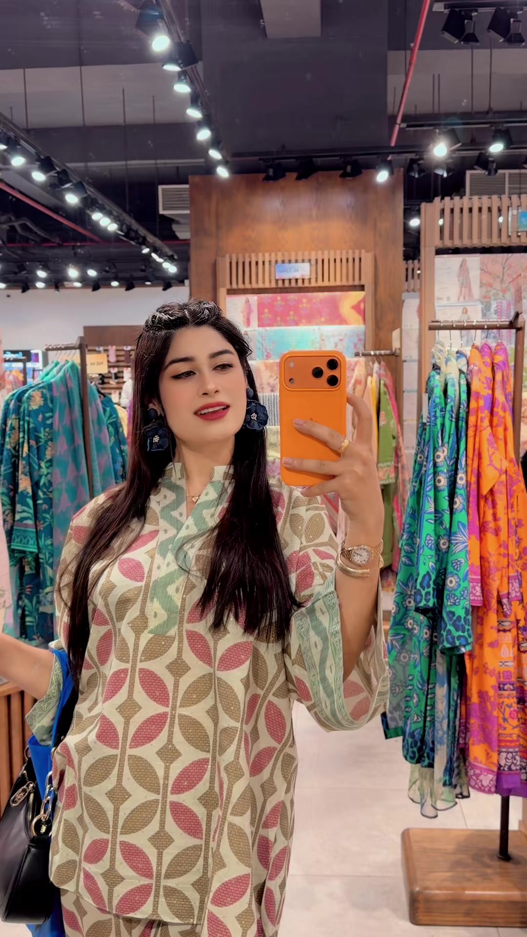 @Sofia Kaif🎙️