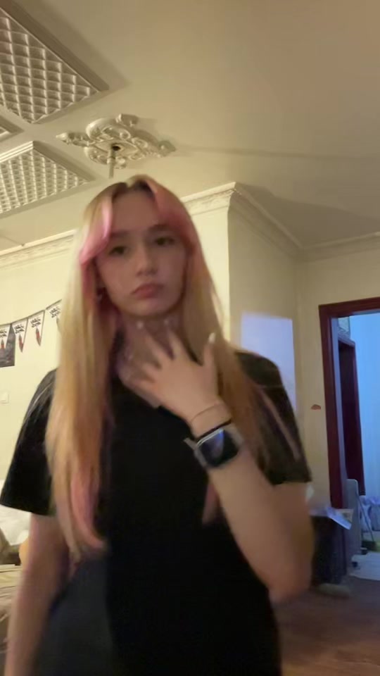 @pinkblondie30