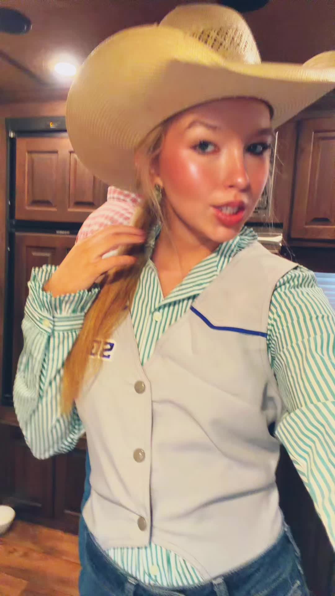 @addison.williams_