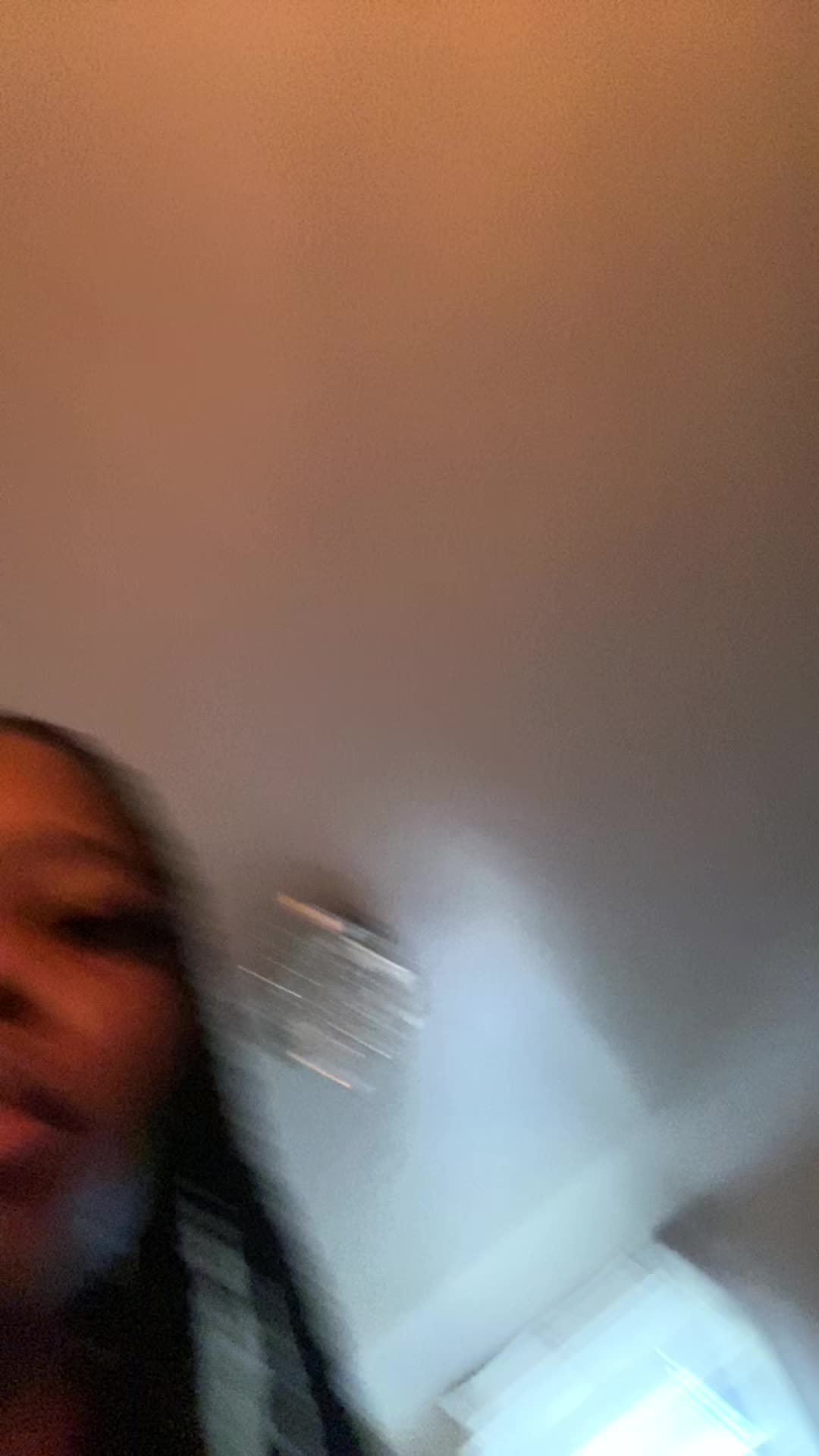 @🫶🏾