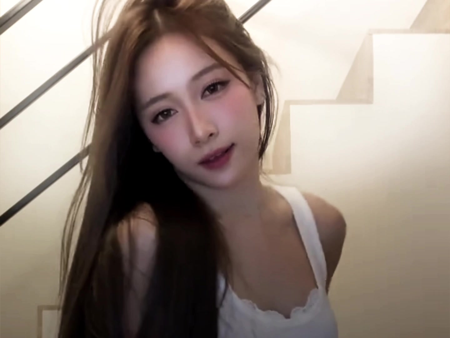 @akari