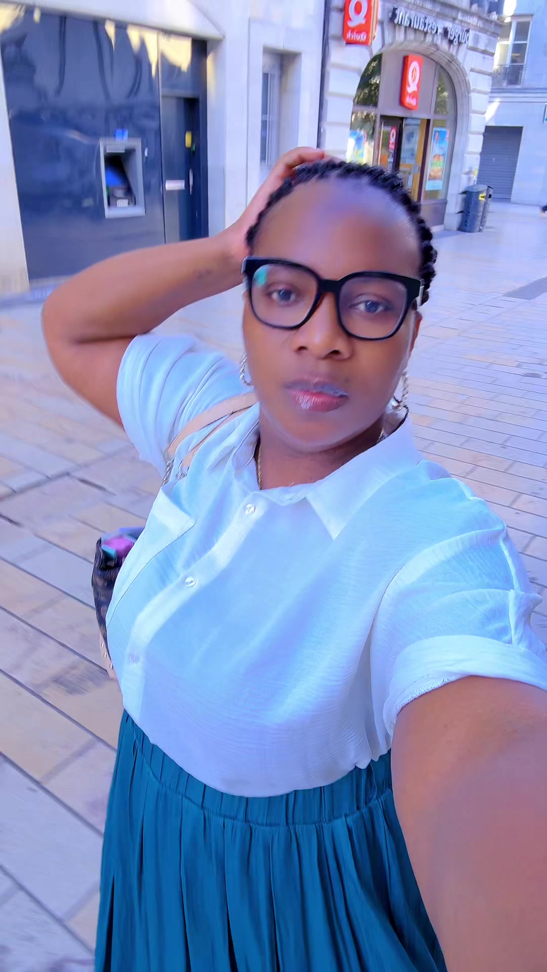 @Jennifer -la française 🇫🇷