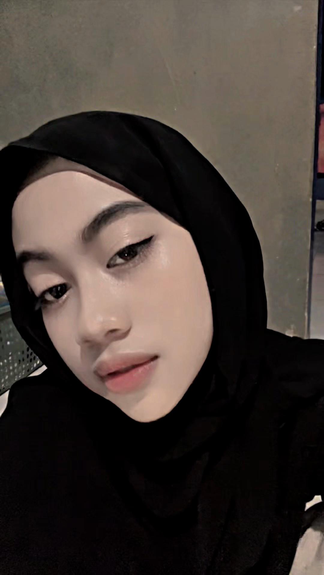 @lunless🕷️🥀