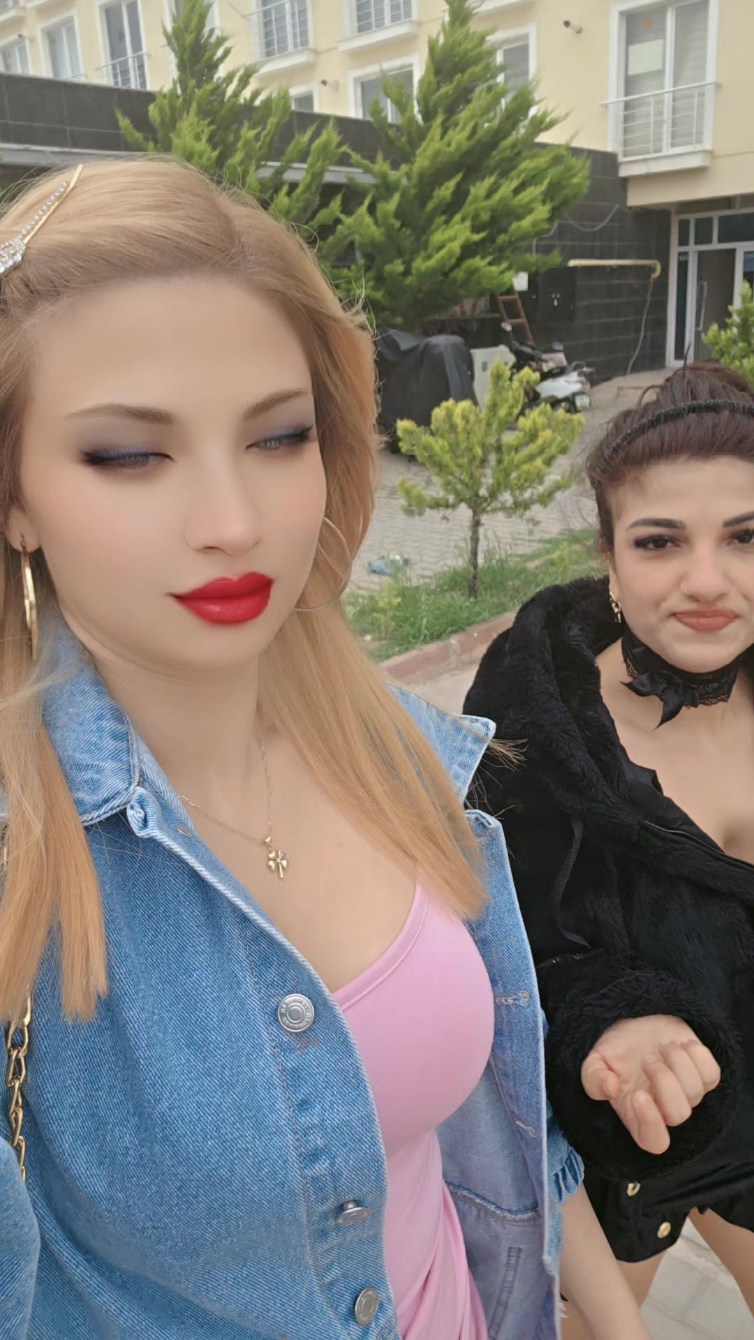 @GECENİN KRALİ&Ccedil;ESİ 👊🏻💋💄😉