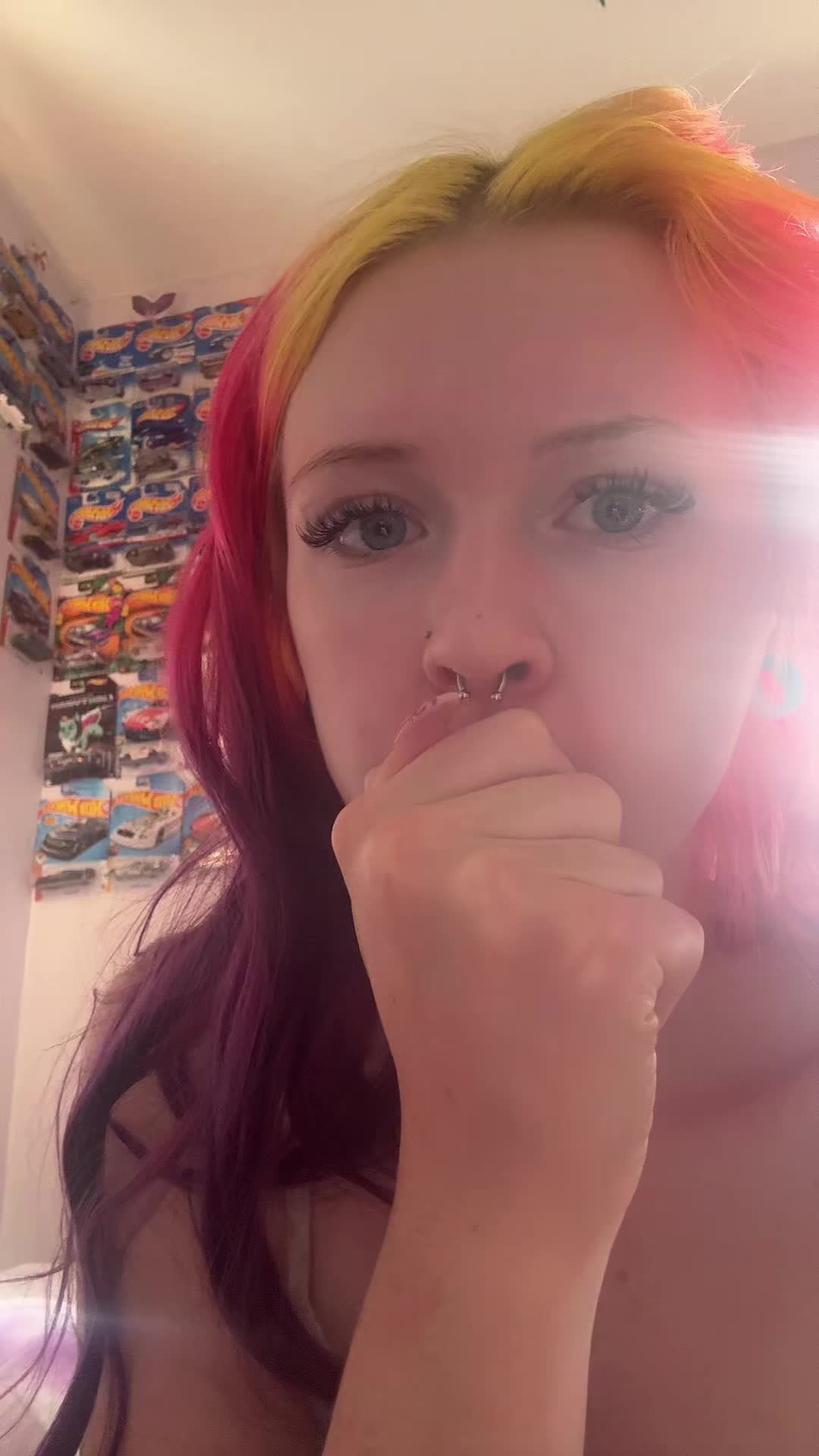 @l4dybugs4life_