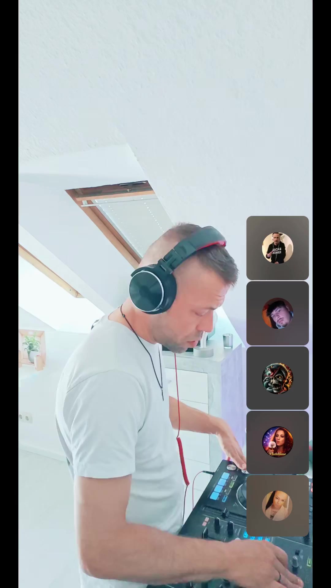 @DJ Speedy