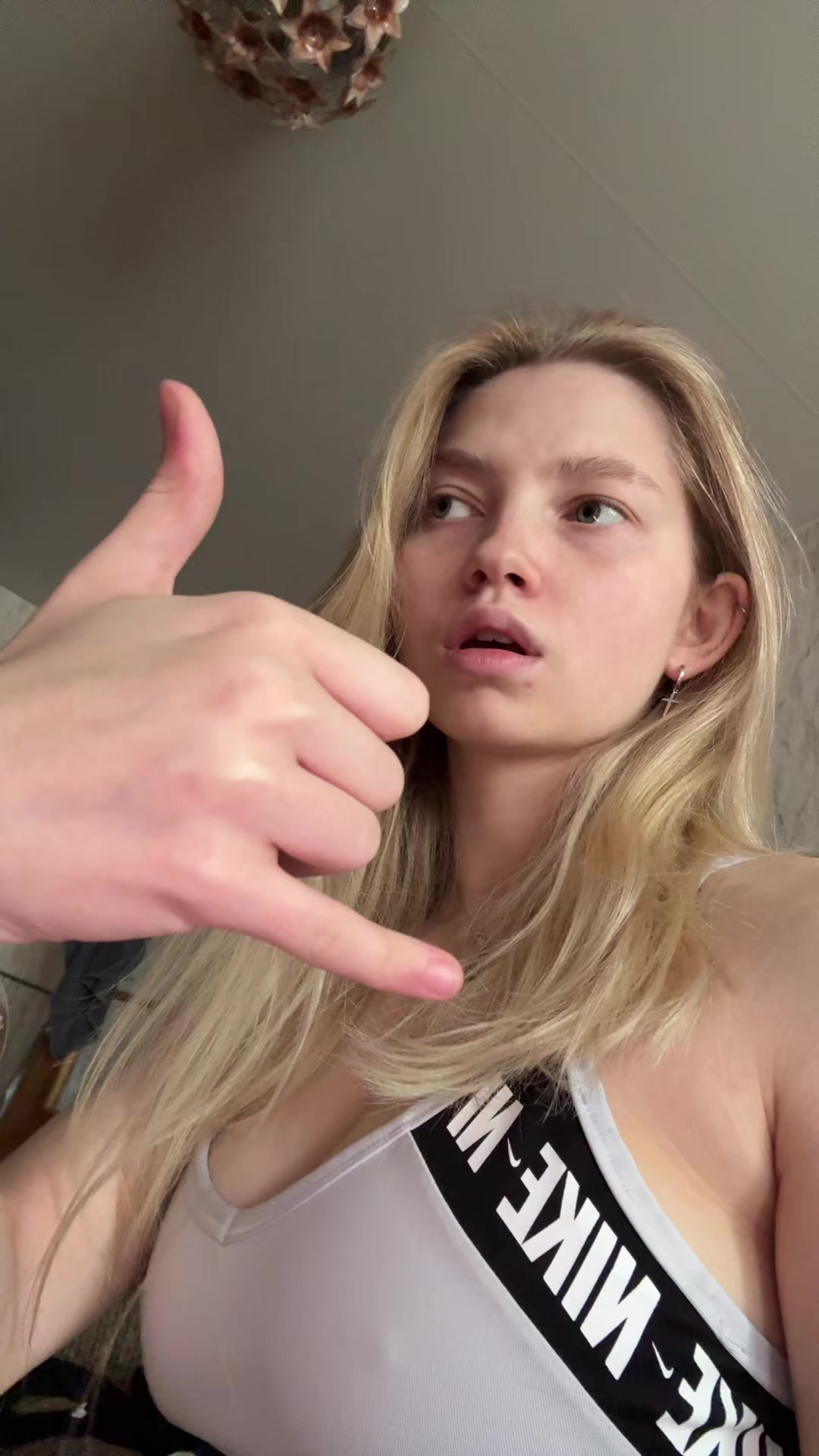 @live_by_lina