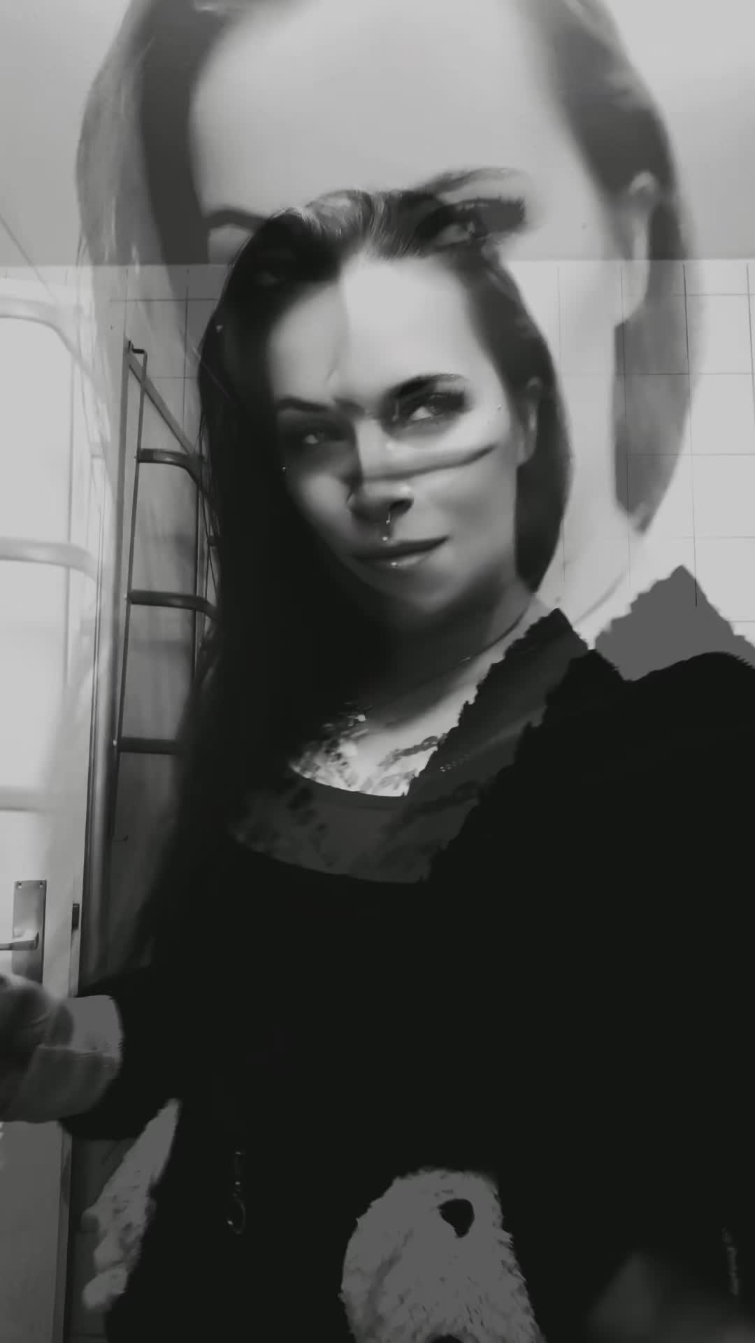 @😈🖤 Teufelchen🖤😈