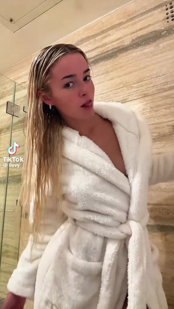 @tiktokchicks2025