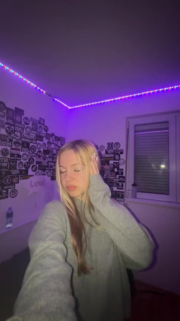 @user1364749252