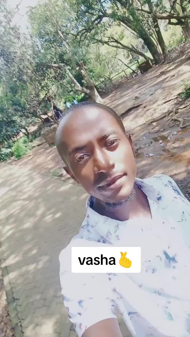 @Cyprian The slim Boy