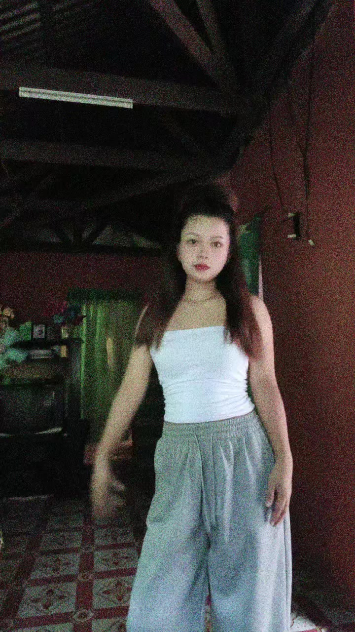 @yoursoftiegirll_