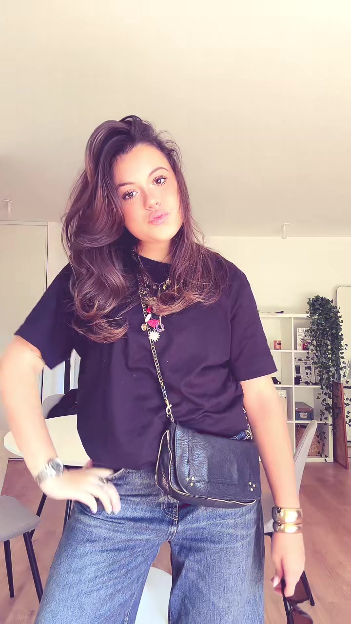 @LILI