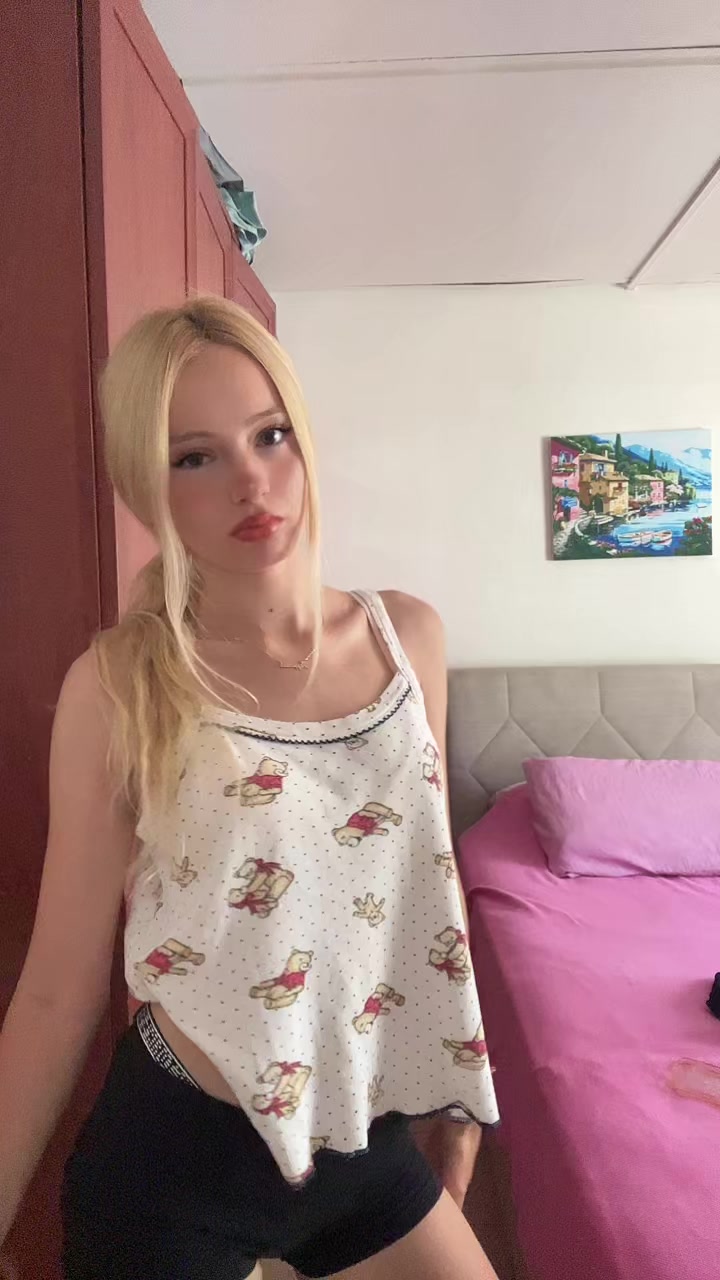 @Ayşenur