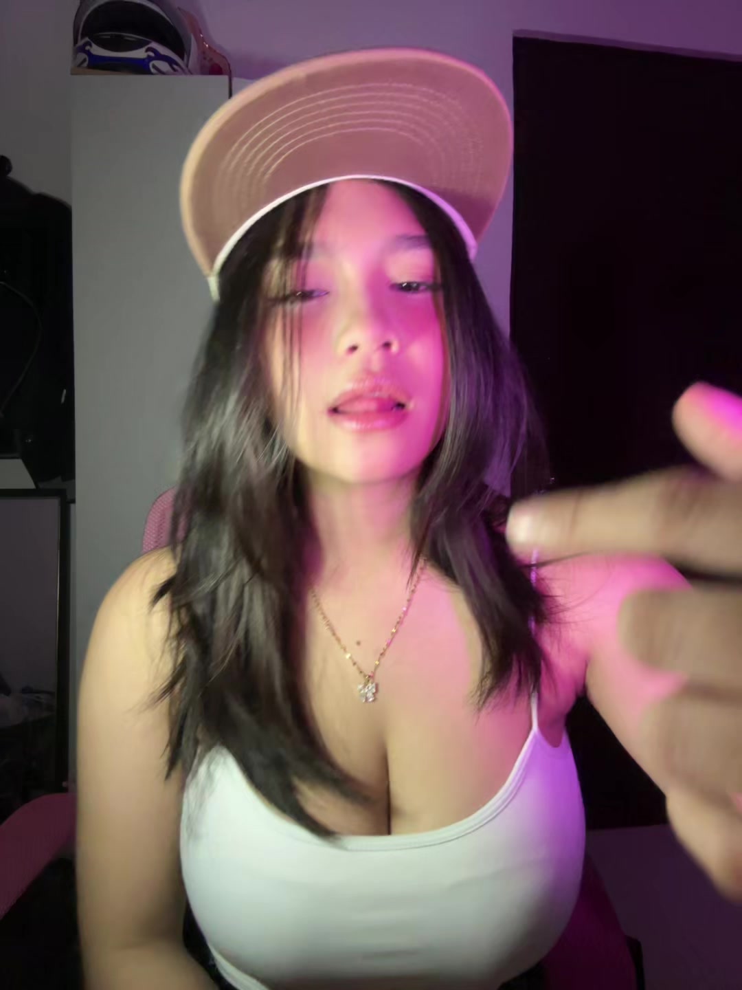 @PrttyLinalyn