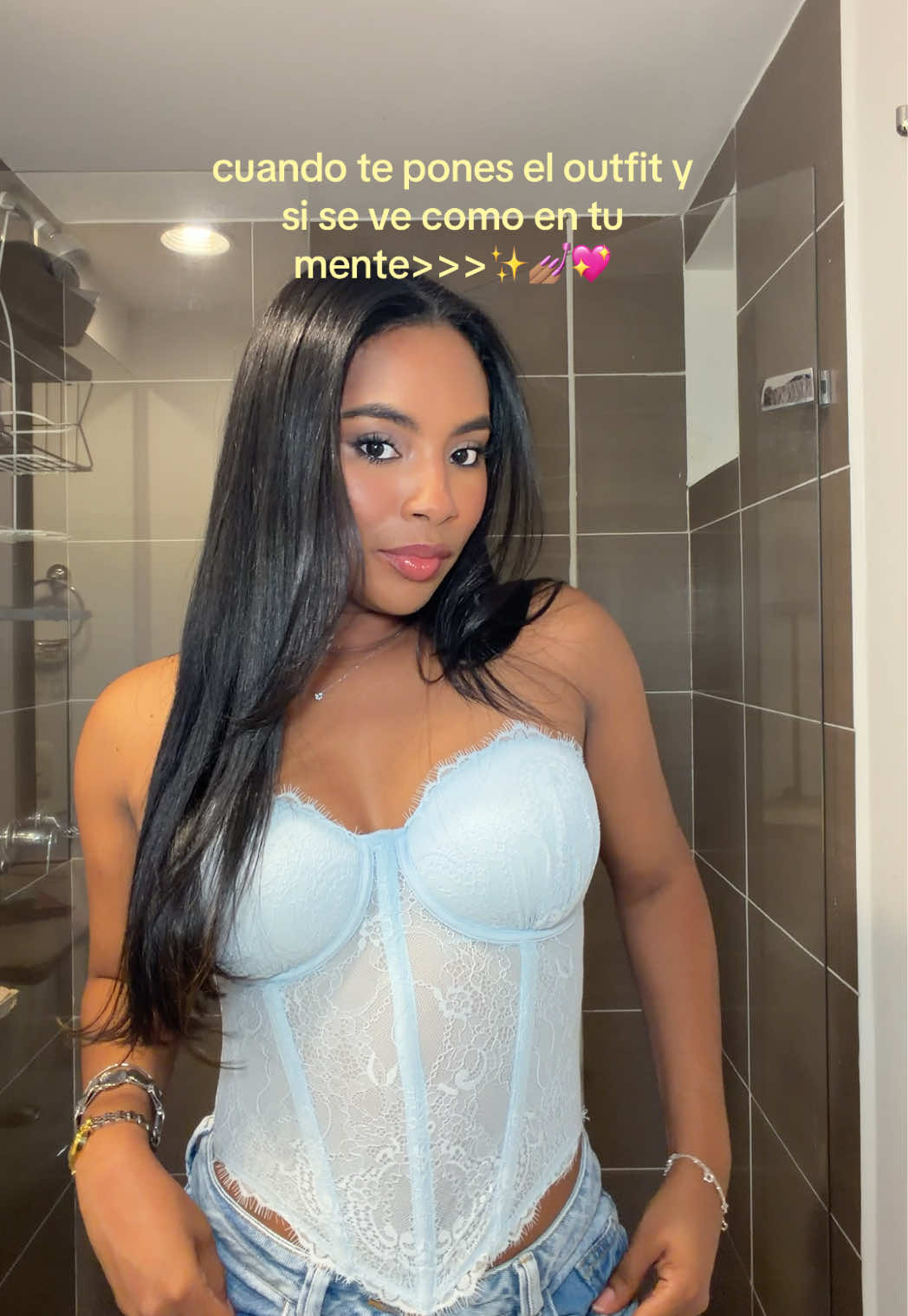 @Daniela Guagua