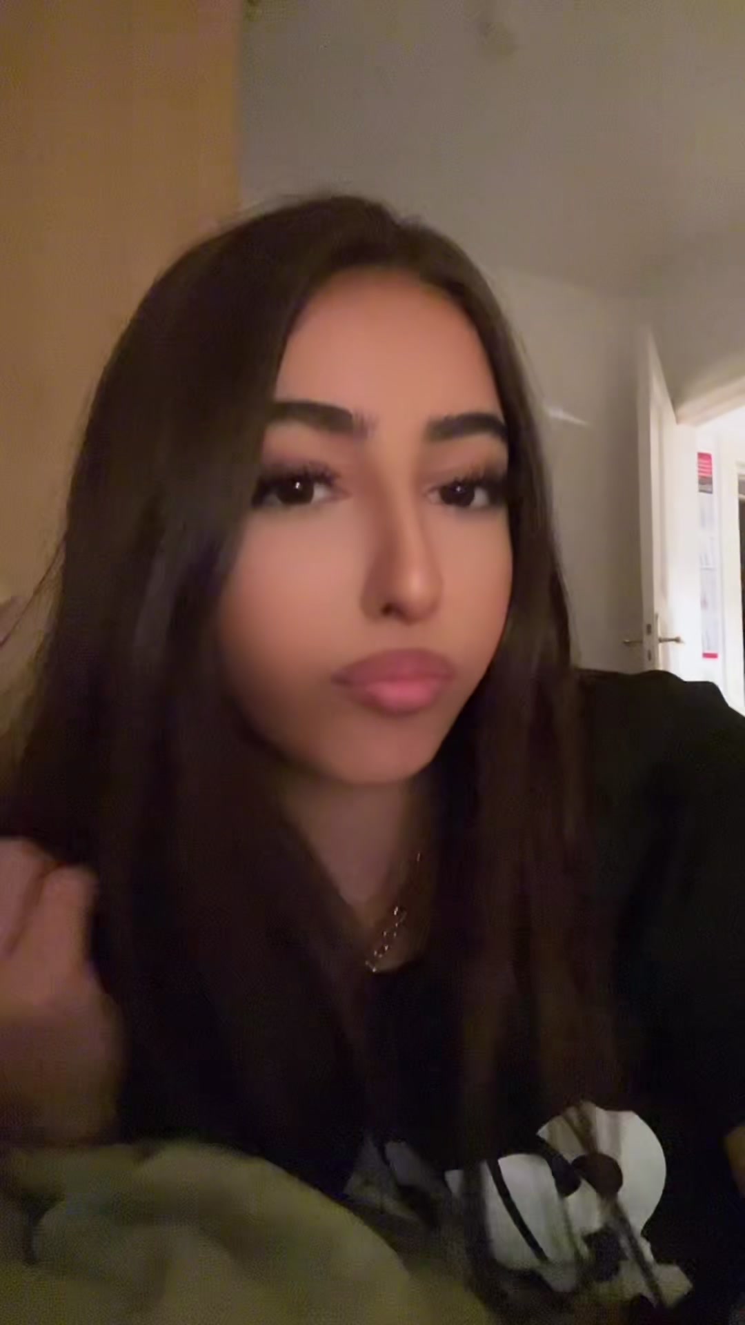 @J2q