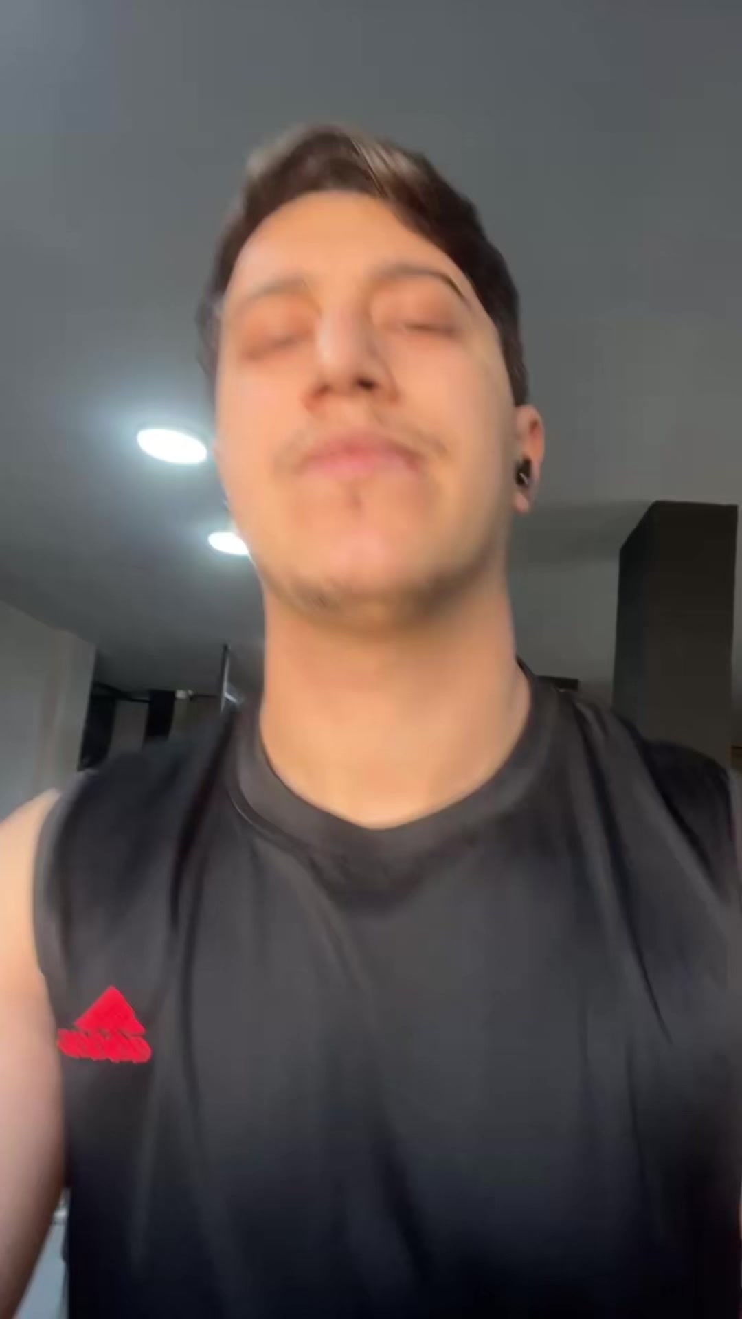 @is.kh