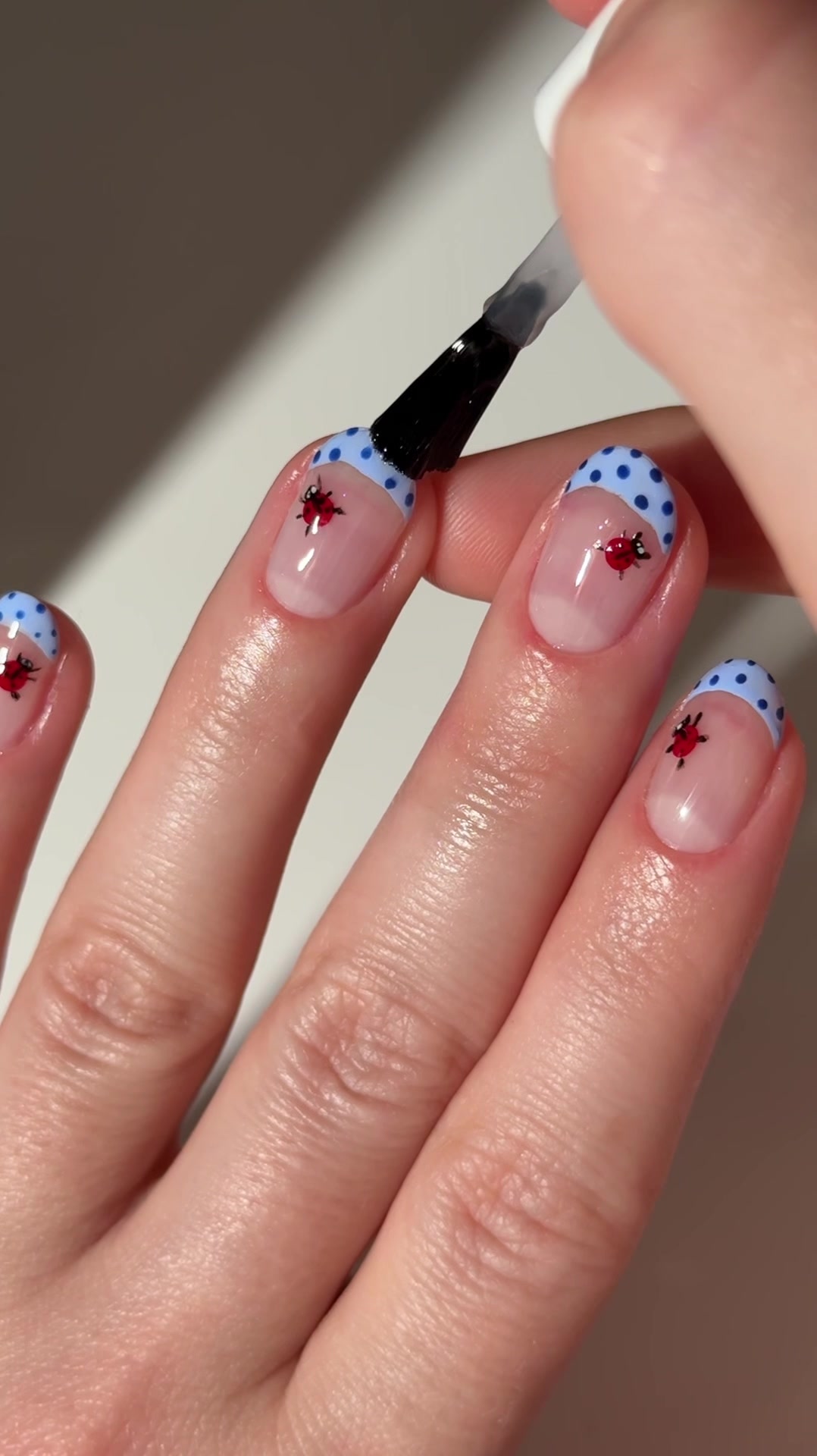 @essie
