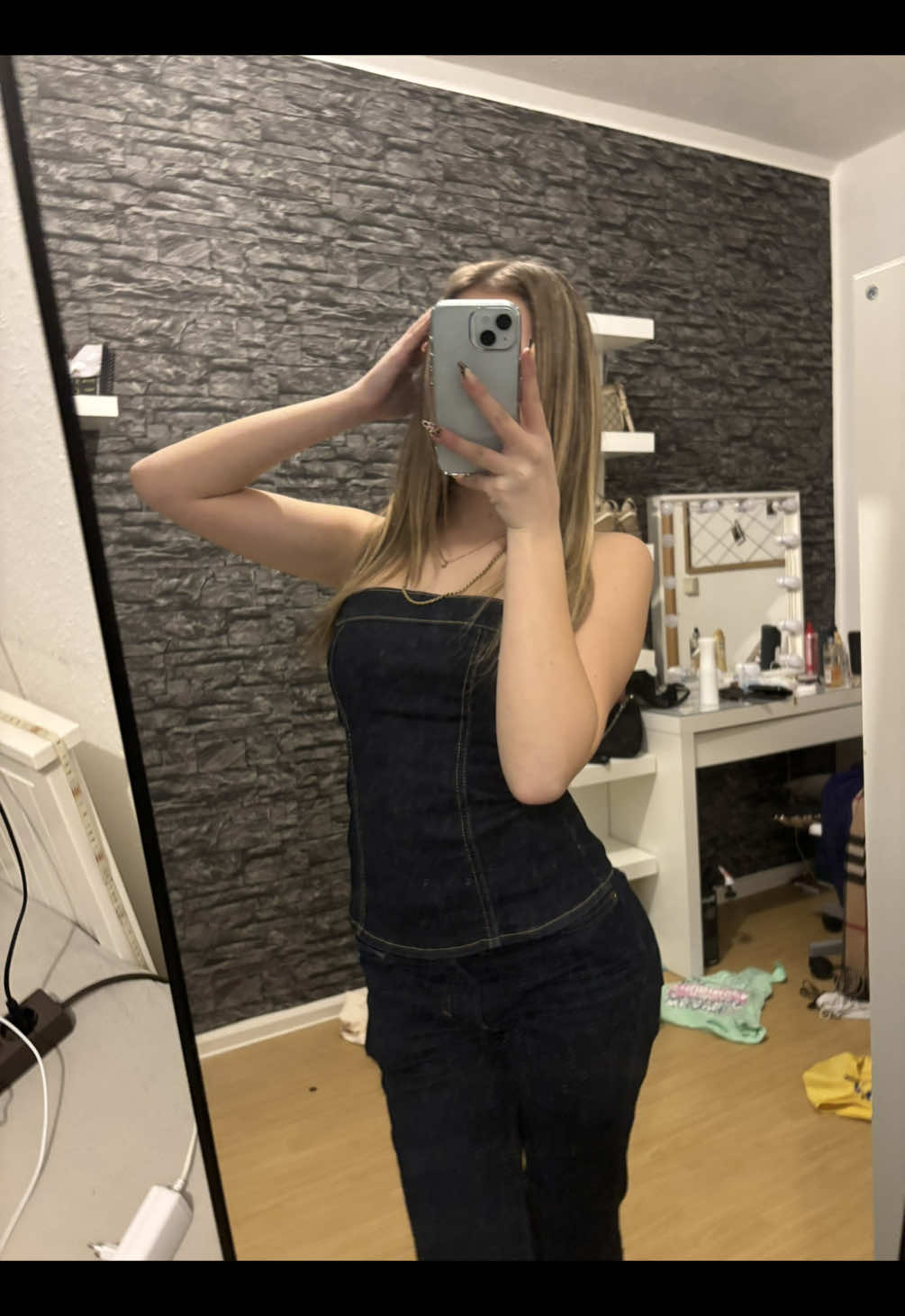 @🎞️