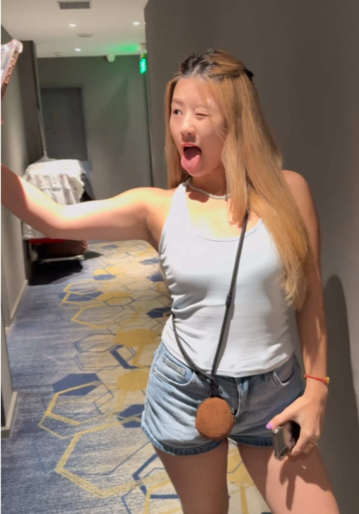 @不请自来UninvitedKOL