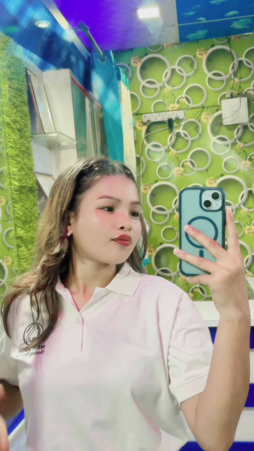 @KǍJUu&Ucirc;🌪️💄