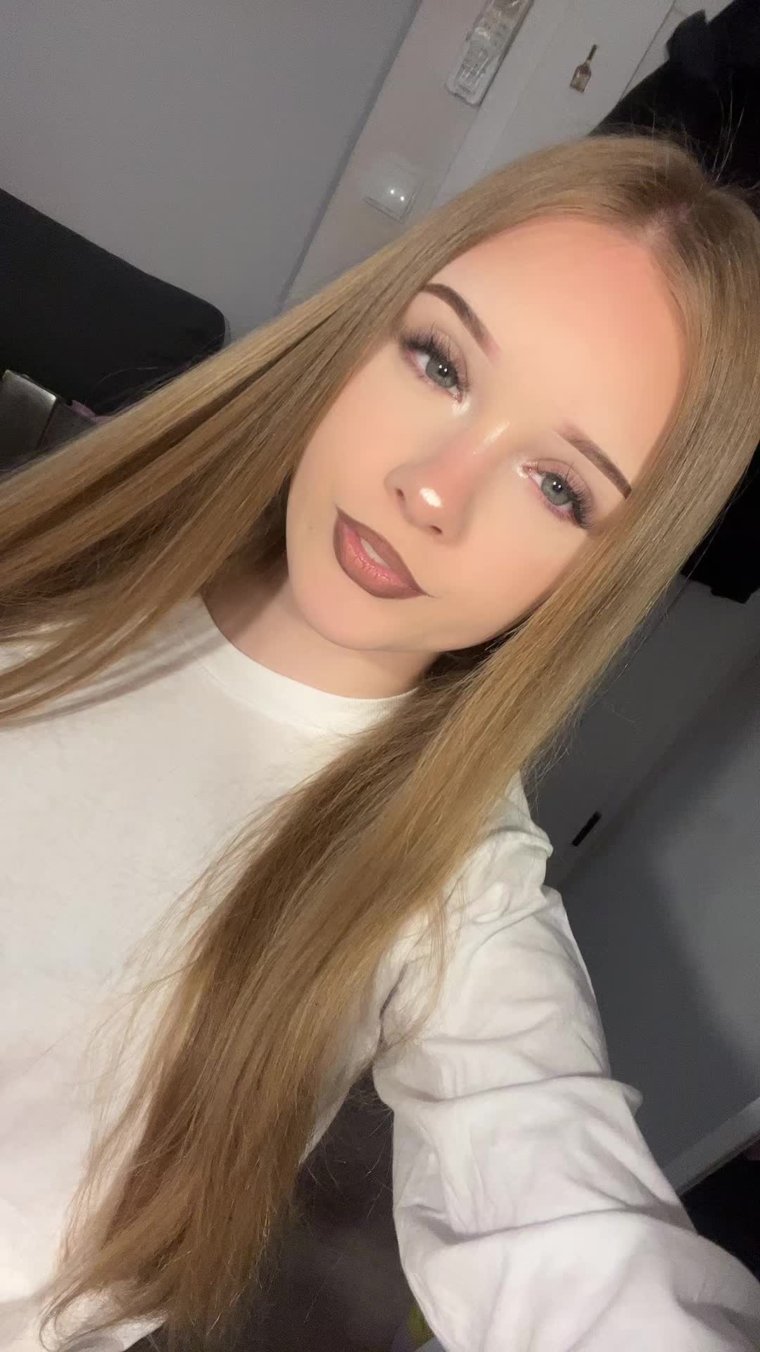 @𝓘𝓰𝓾𝓼𝓲𝓪 💕