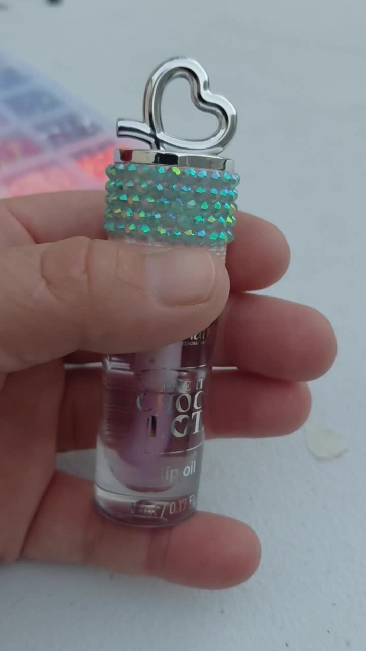 @Kiticosmetics