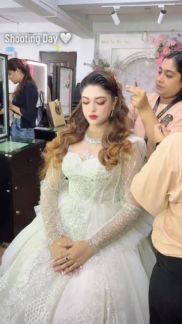 @Xhyna Khan