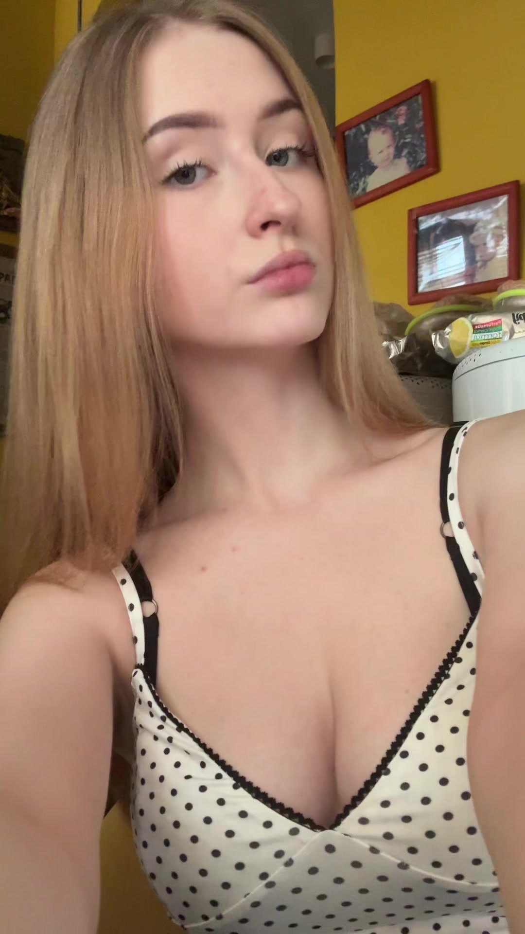 @Саша24