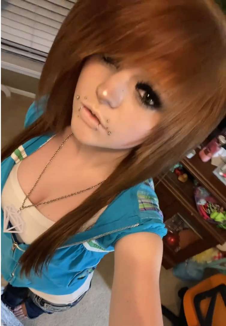 @▀▄▀▄▀▄izzy intoxicated▀▄▀▄▀▄
