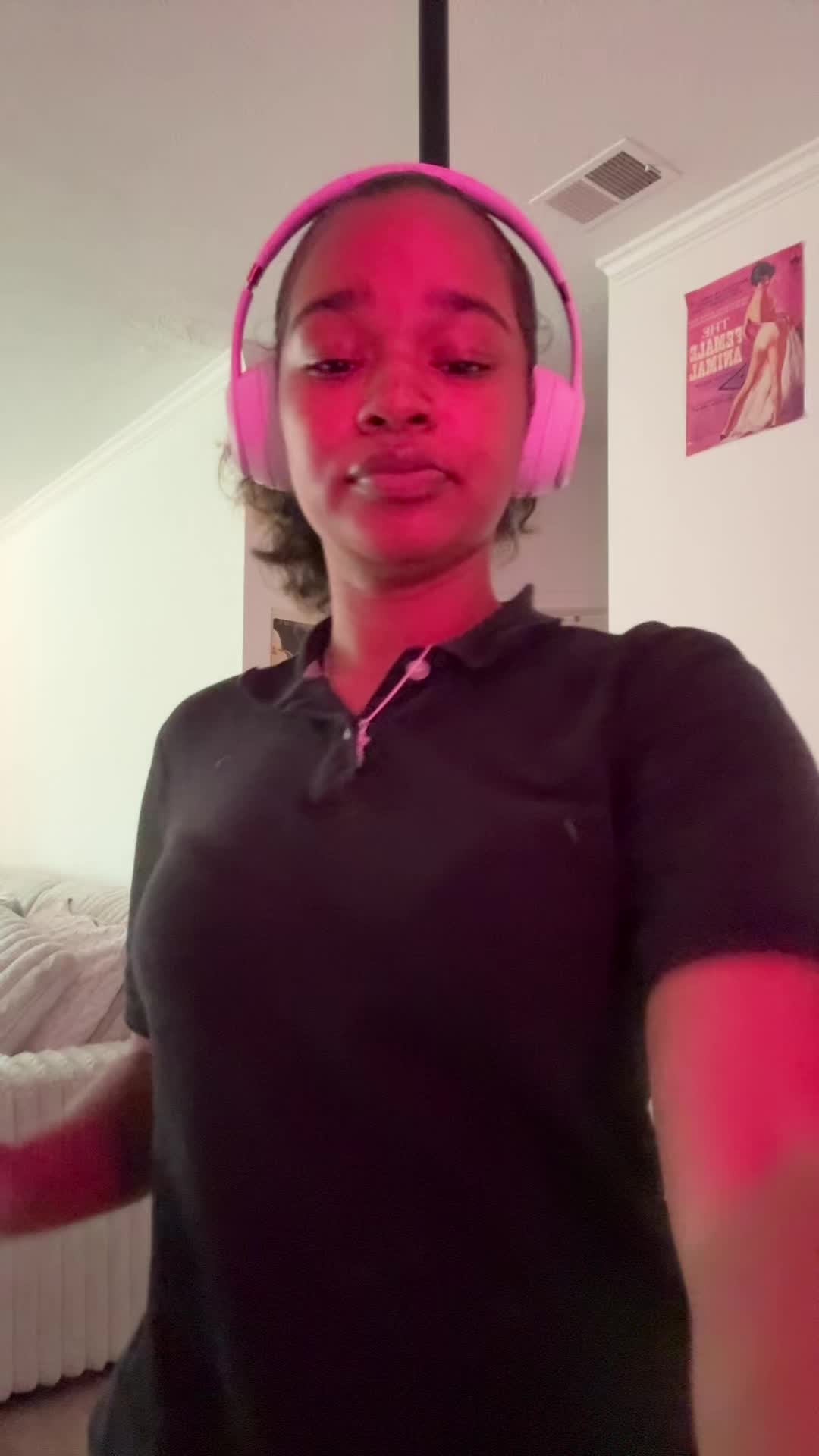 @misscakessss