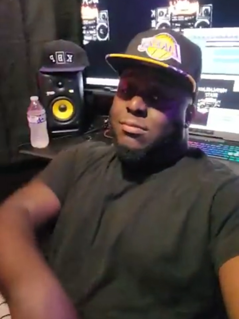 @KrayoLaBlackBeatz