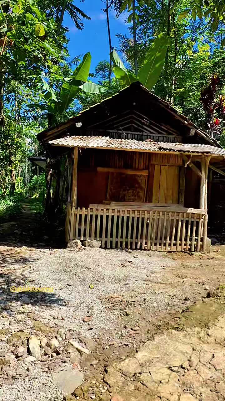 @akiakitouring