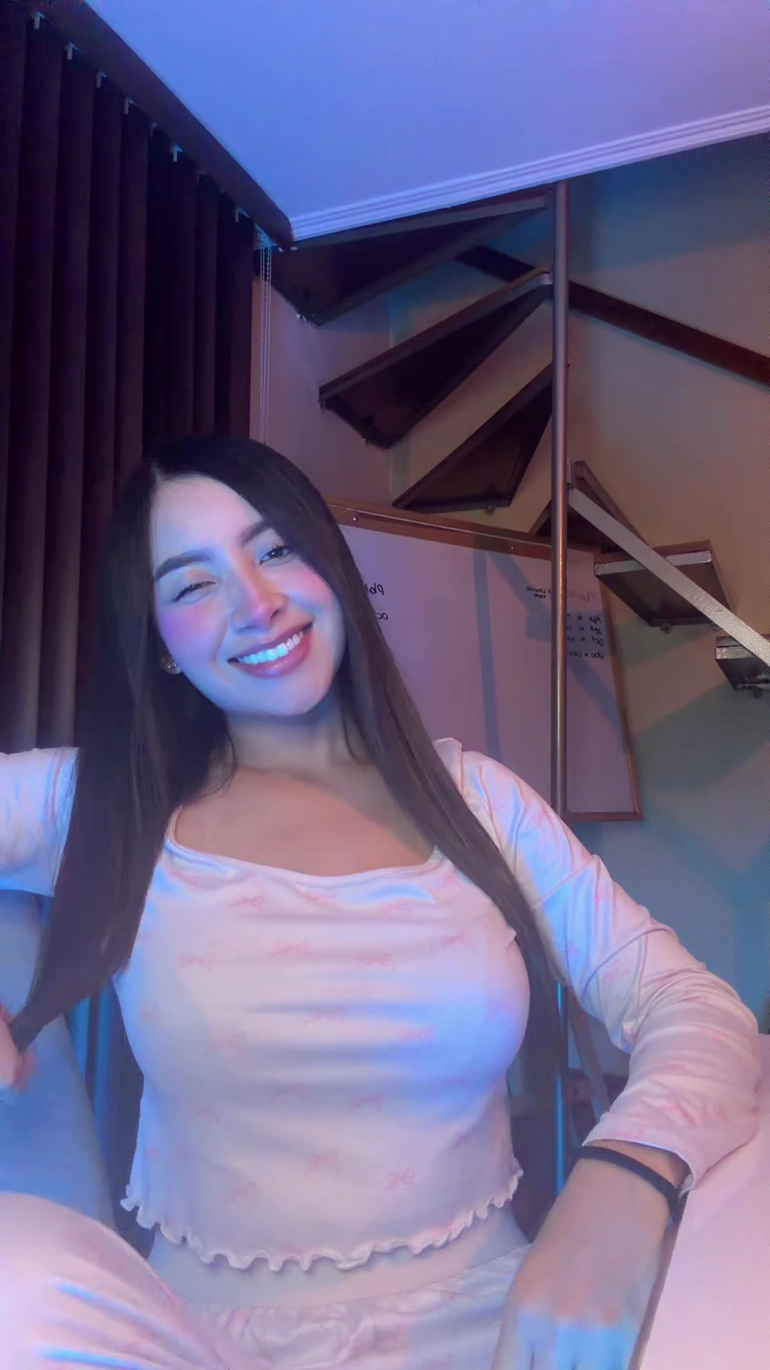@valecadena23