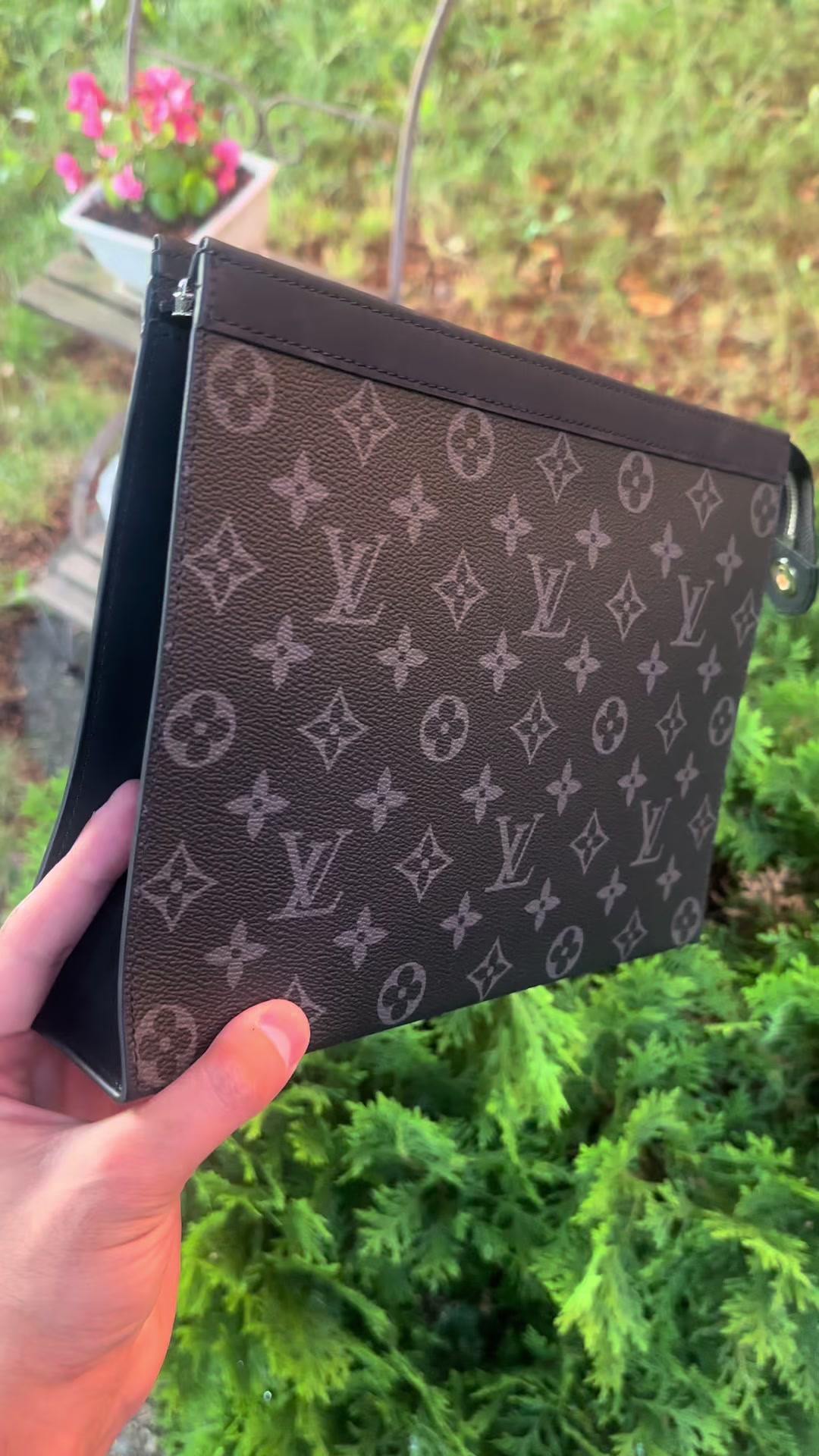@LuxuryReps