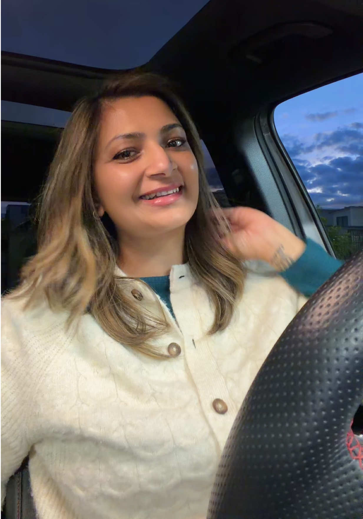 @Kritika L ˙✧˖&deg;🧿ॐ