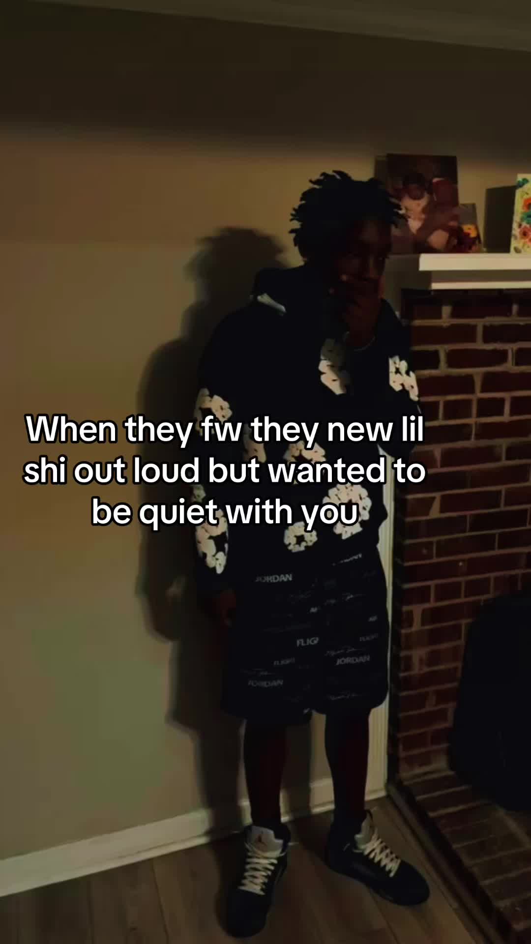 @⃟