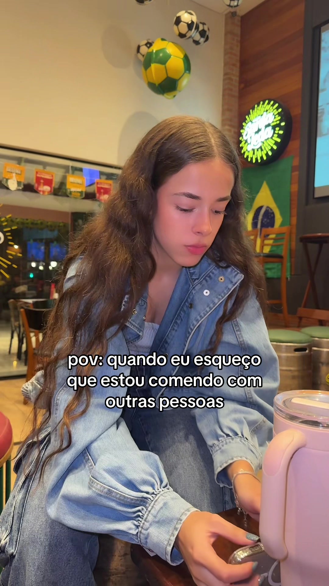 @Julia Andrade