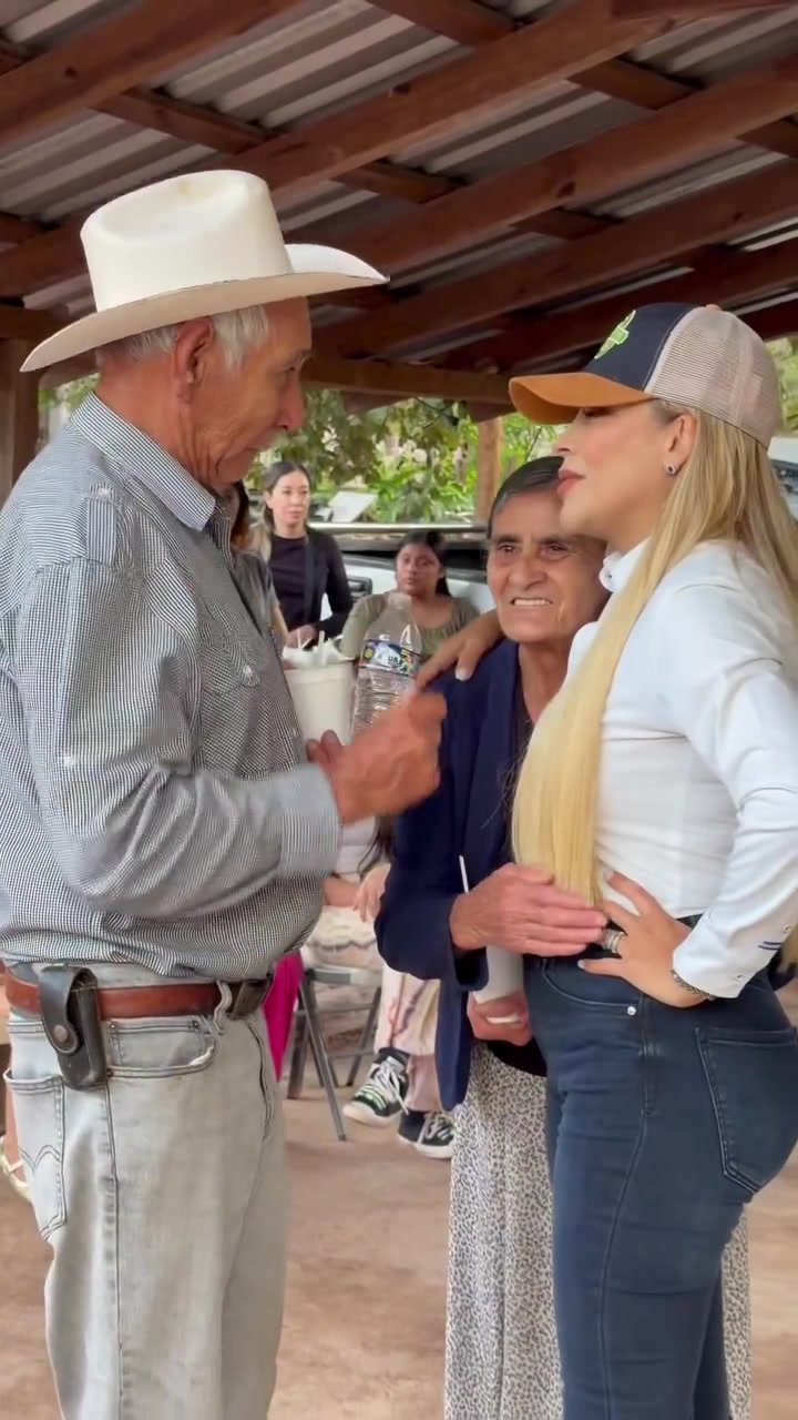 @Verónica Rochin_
