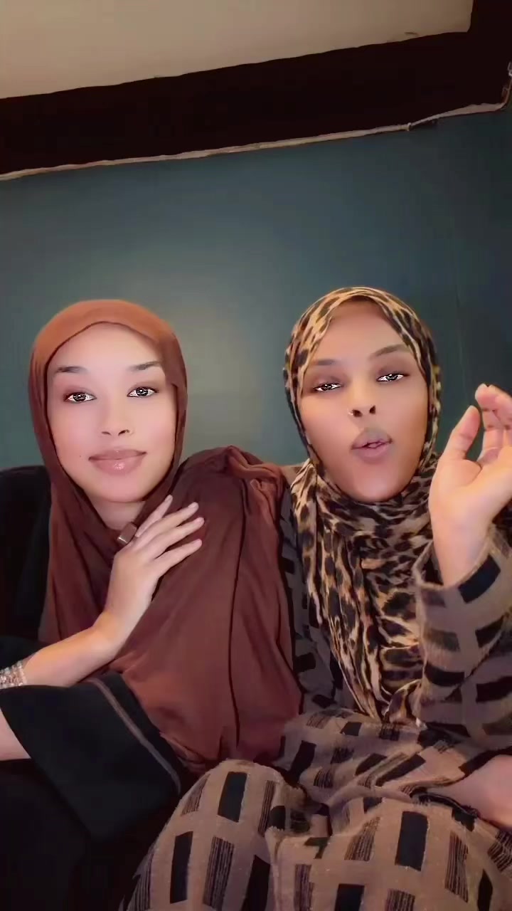 @Fadumo Riyaad