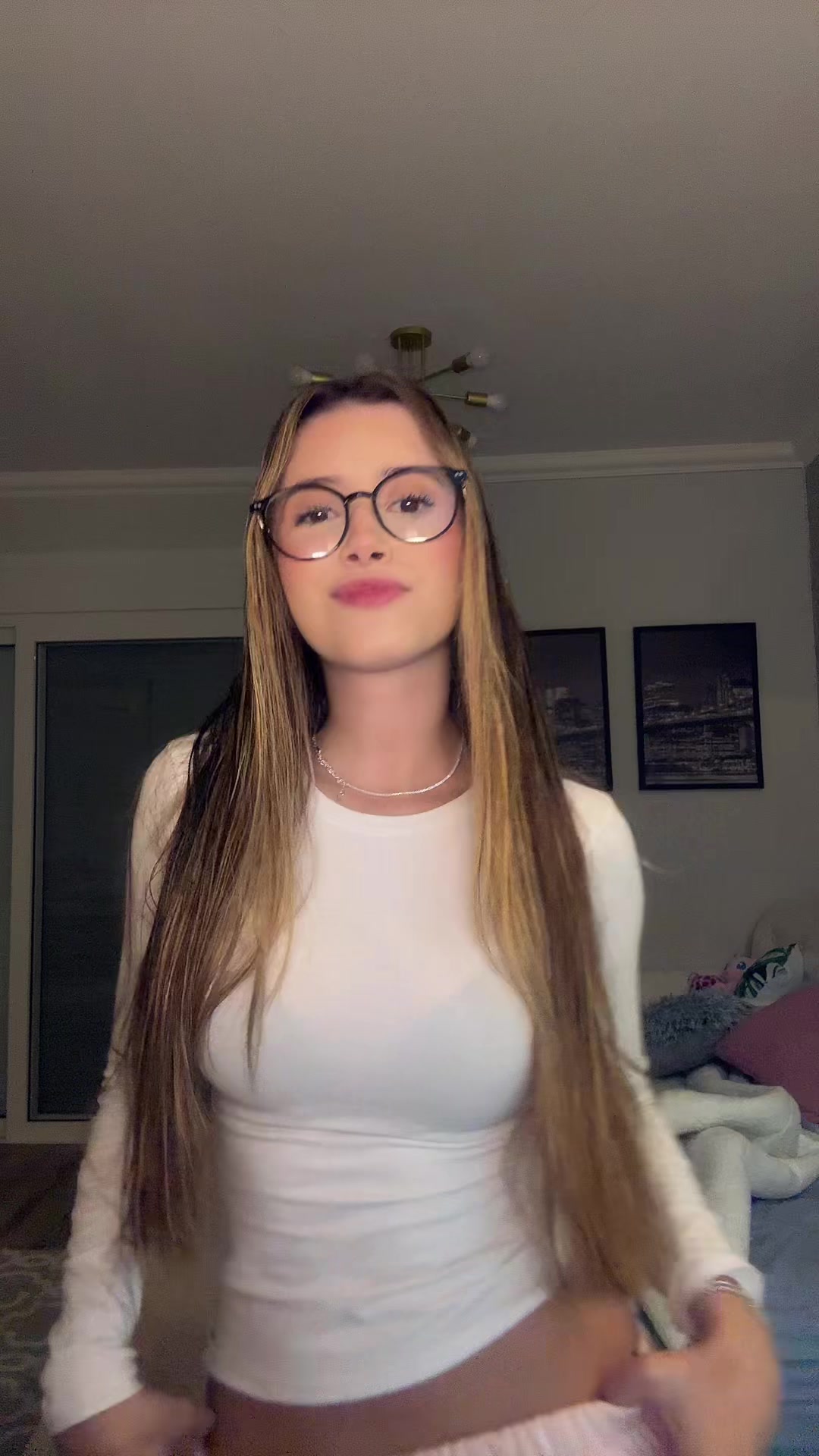 @laura