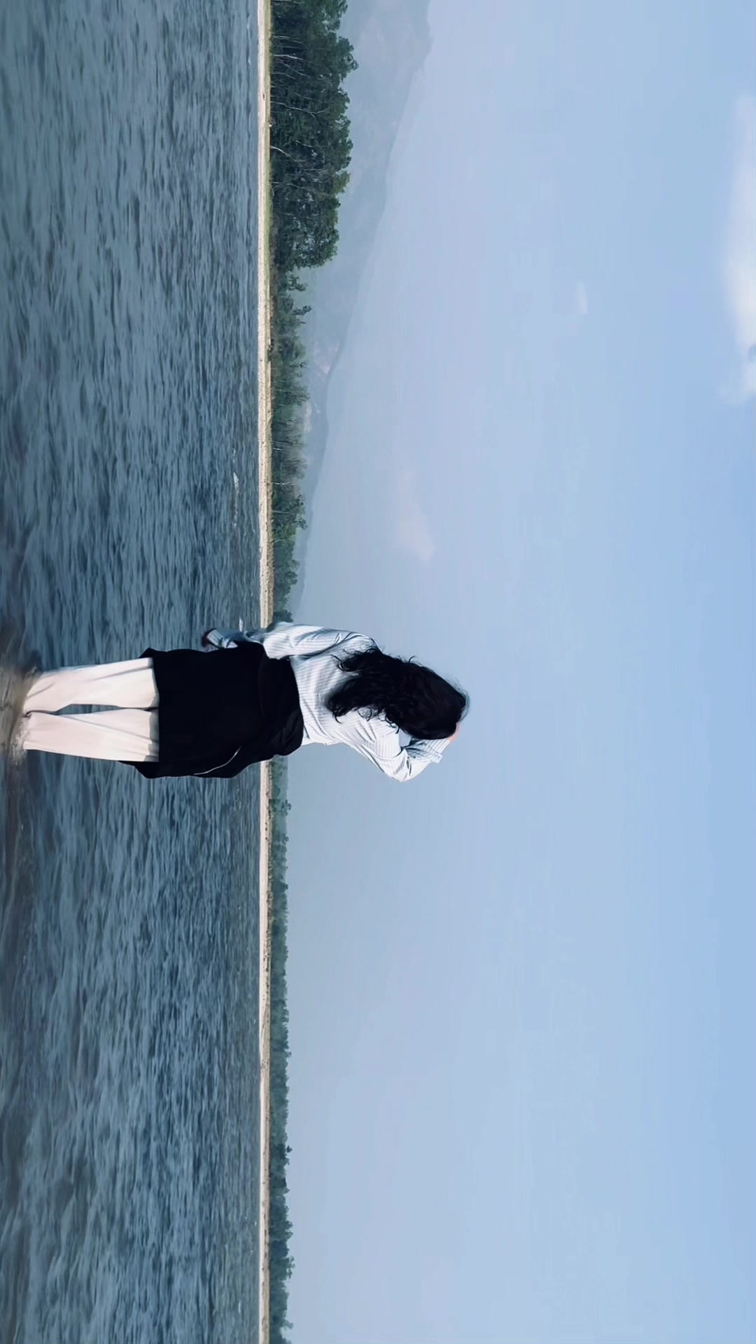 @अनु देउवा