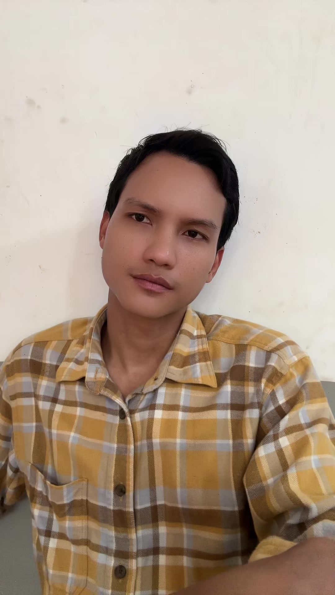 @Lah La လားလာ