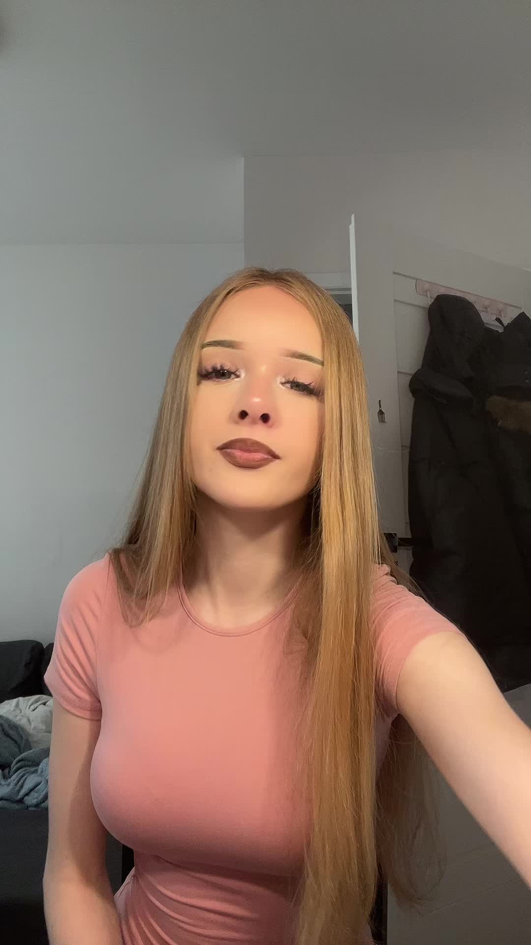 @𝓘𝓰𝓾𝓼𝓲𝓪 💕