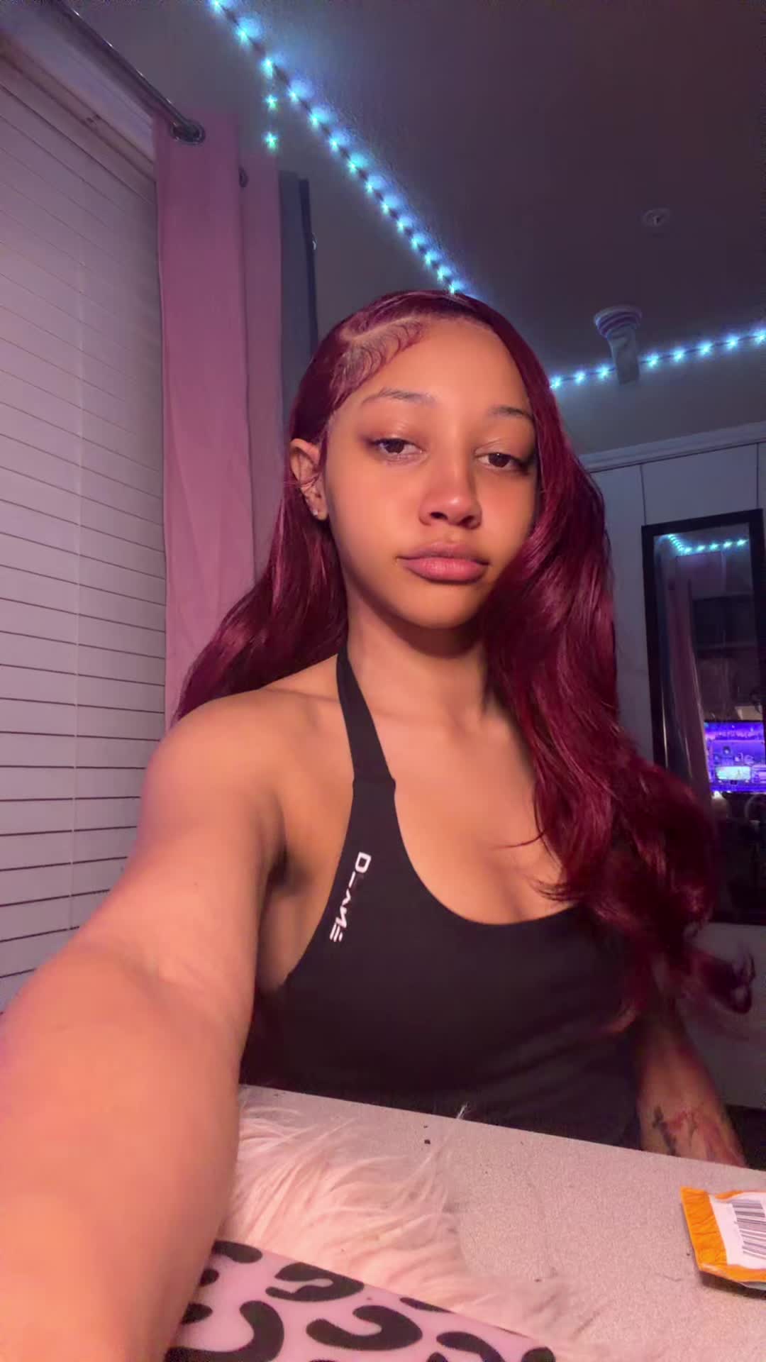 @liladanaee