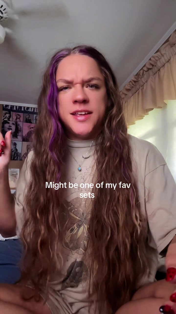 @Caroline ๐๐๐ฉท